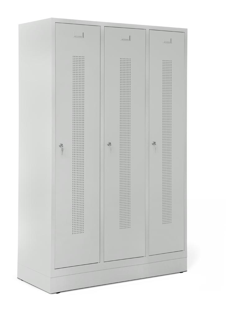 Garderobenspinde SYSTEM SP1 mit Sockel | Lichtgrau RAL 7035 | mit Sockel | 400 | Zylinderschloss